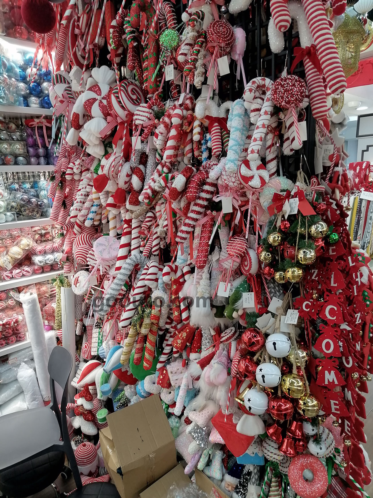 CS-051 Plastic Candy Cane Christmas Tree Ornament Red White Spiral Wholesale